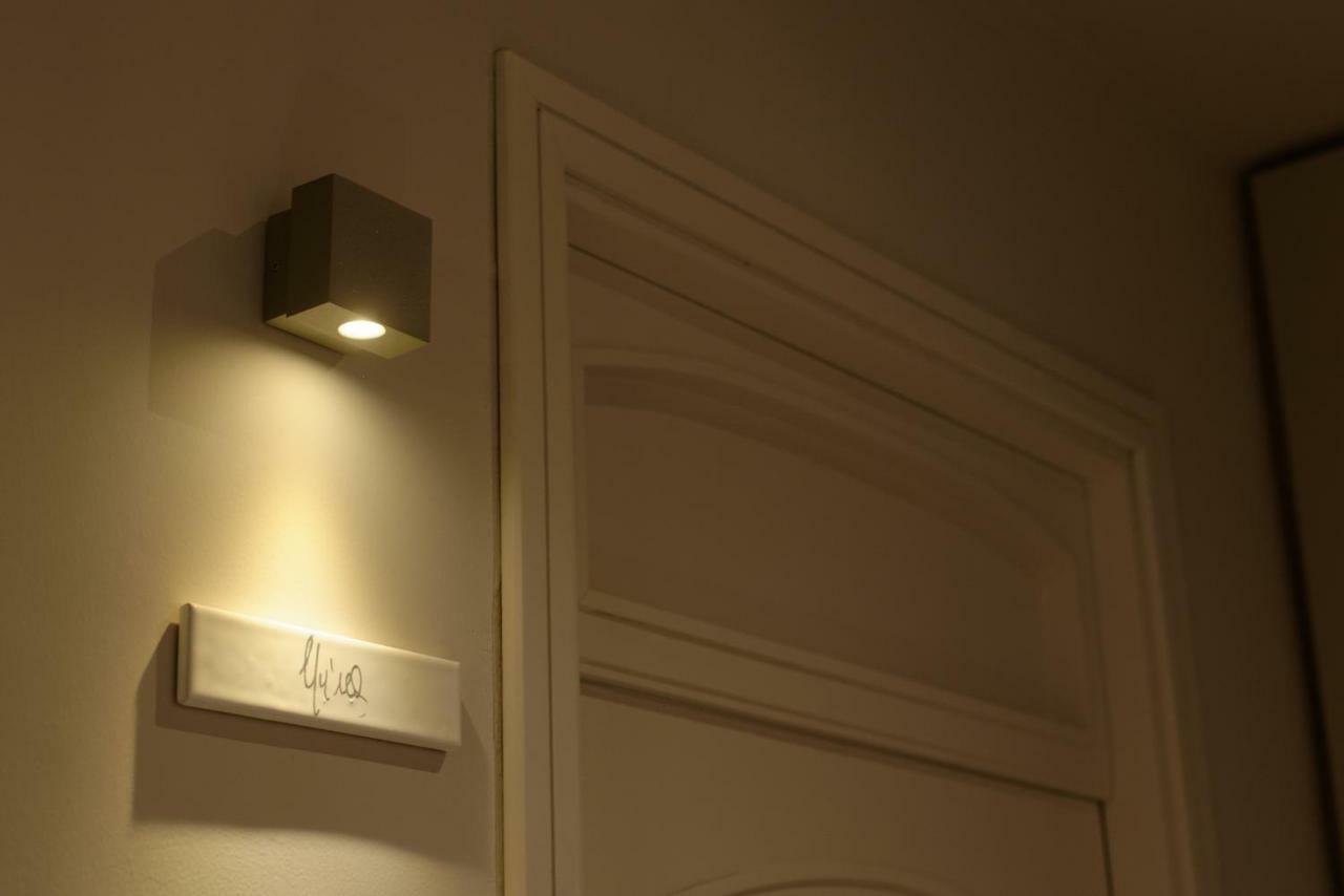 B&B Questa Casa Non E'Un Albergo Palermo Kültér fotó
