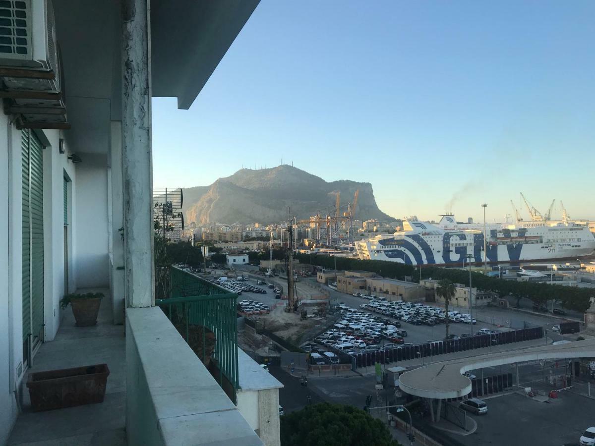 B&B Questa Casa Non E'Un Albergo Palermo Kültér fotó