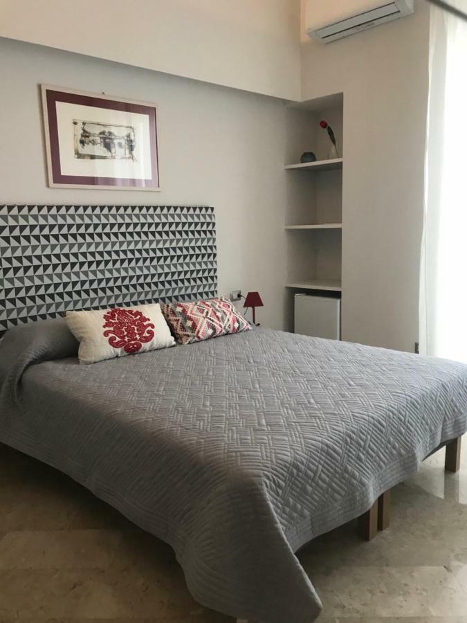 B&B Questa Casa Non E'Un Albergo Palermo Kültér fotó